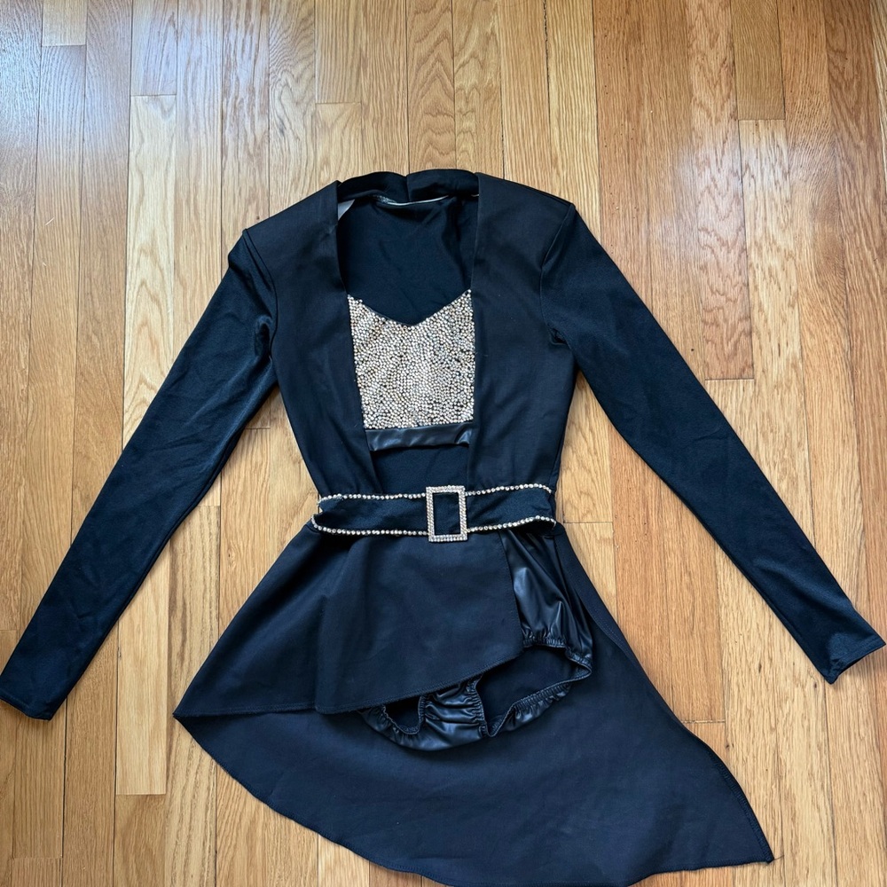 Kelle solo costume -black Long-Sleeve Dress, covered with gold Sawatzky crystals